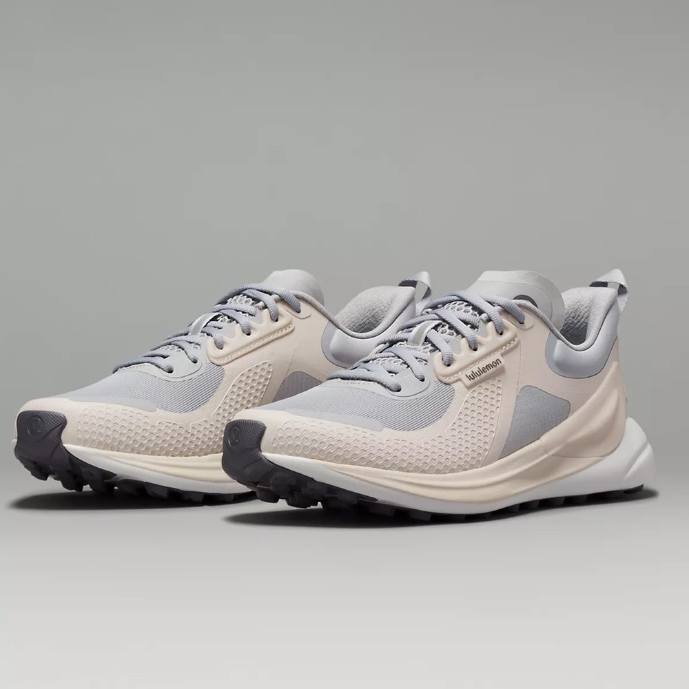 NWT  LULULEMON Blissfeel Trail Women's Running Shoe